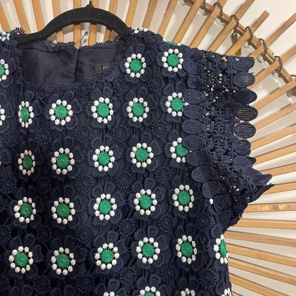 J. Crew Navy & Green Floral Crochet Lace Blouse Cap Sleeve Preppy Classic Sz M - Picture 2 of 10